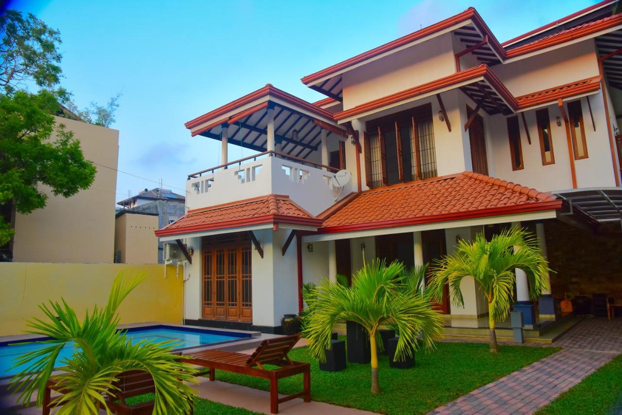 Grand Royal Villa Negombo Exterior foto